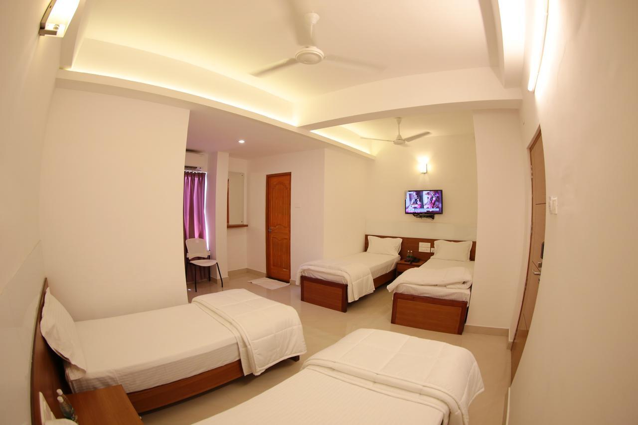 Roopmahal Hotell Thiruvananthapuram Eksteriør bilde